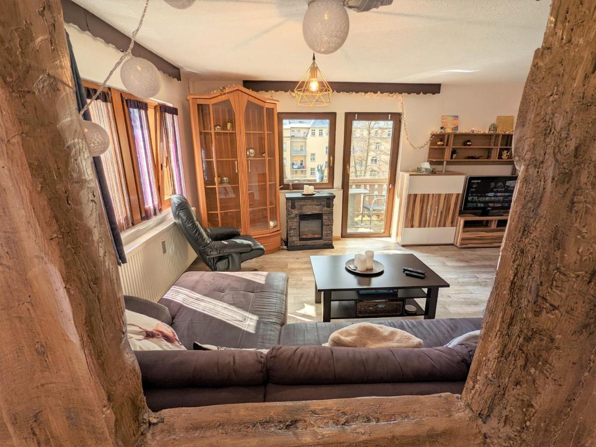 Апартаменти Urlaubstraum Mit Pool, Terrasse & Fluss Im Garten - Ut Зебніц Екстер'єр фото