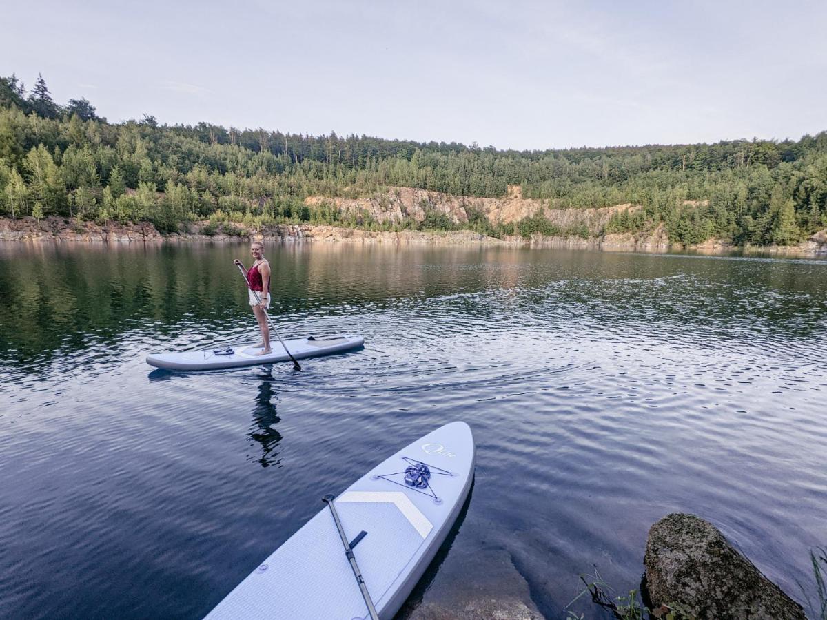 Апартаменти Urlaubstraum Mit Pool, Terrasse & Fluss Im Garten - Ut Зебніц Екстер'єр фото