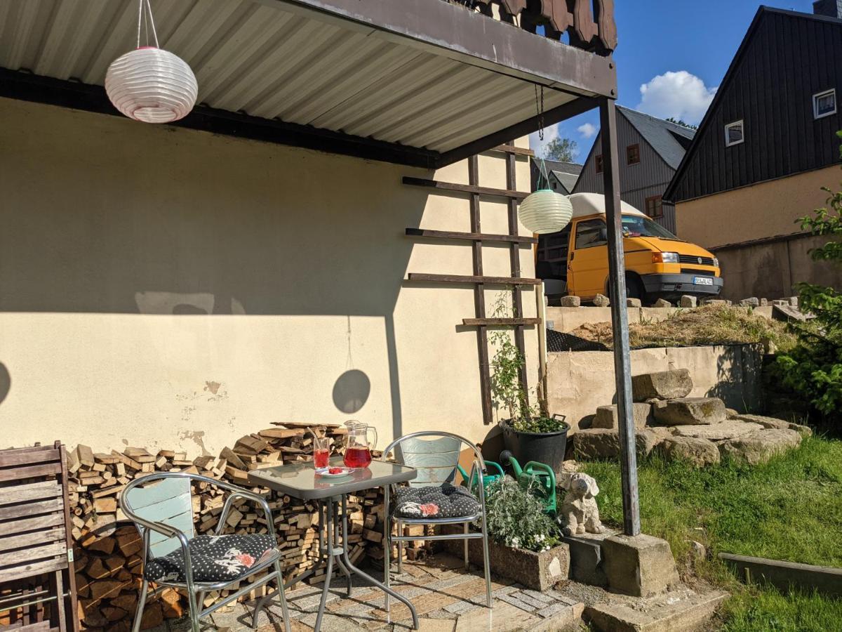 Апартаменти Urlaubstraum Mit Pool, Terrasse & Fluss Im Garten - Ut Зебніц Екстер'єр фото